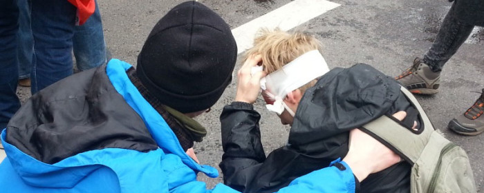 verletzte Demonstranten (© Marcel Roth)